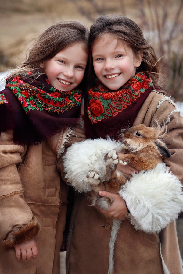 Découvrez des foulards tendance : élégance et flexibilité réunies